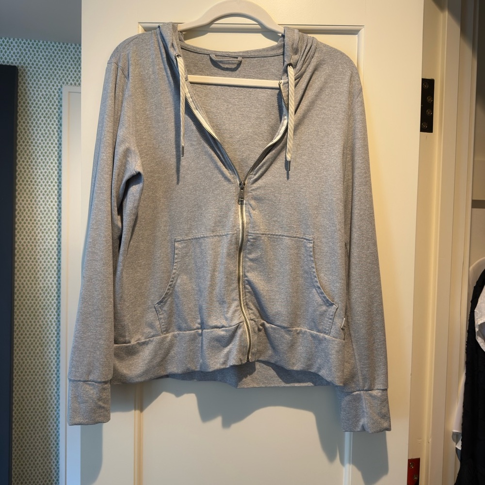 Vuori Gray Women's Halo Performance Zip-Up Hoodie